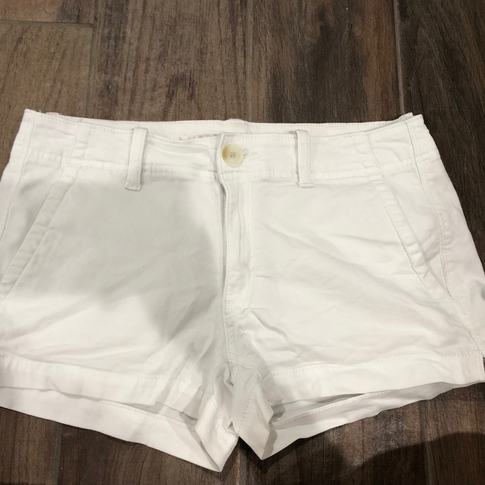 White American Eagle Shorts
